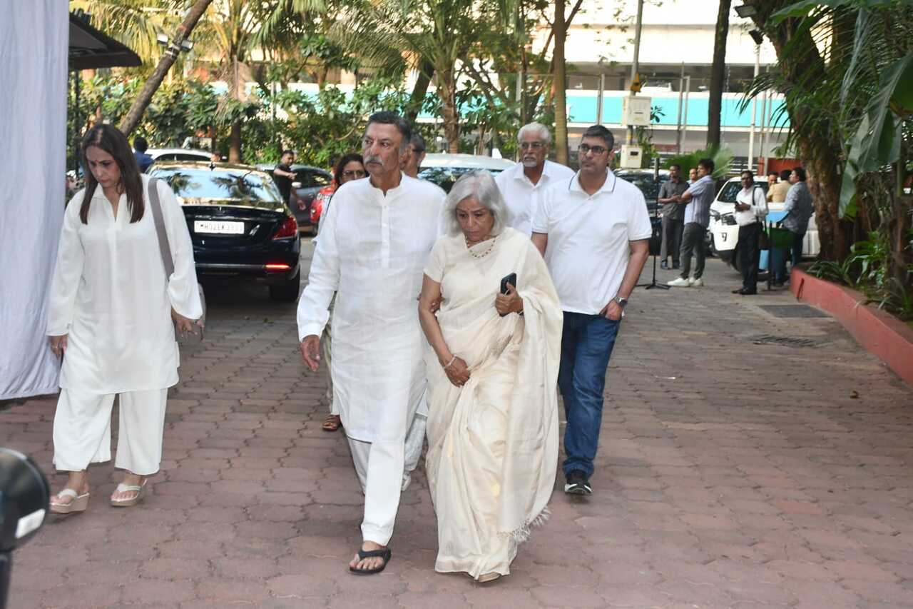 Actor Suresh Oberoi was seen at the prayer meet held in memory of Pankaj Dheer at Isckon temple in Juhu.